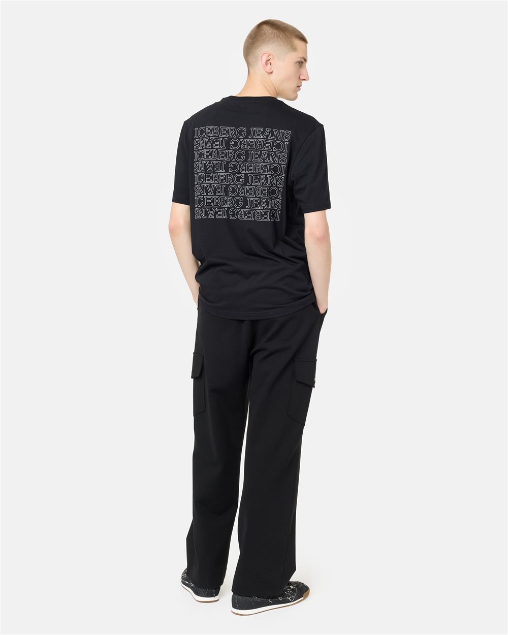 Regular Fit T-shirt in Black Cotton Jersey with Iceberg Logo Embroidery and Allover Print - Iceberg - Official Website