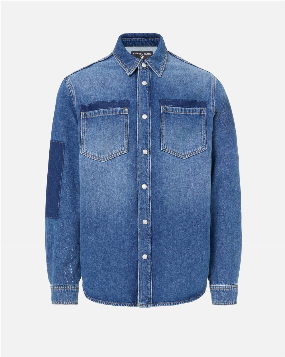 Indigoblaues Jeanshemd in normaler Passform mit hellblauen Whiskers und Iceberg-Logo - Iceberg - Official Website