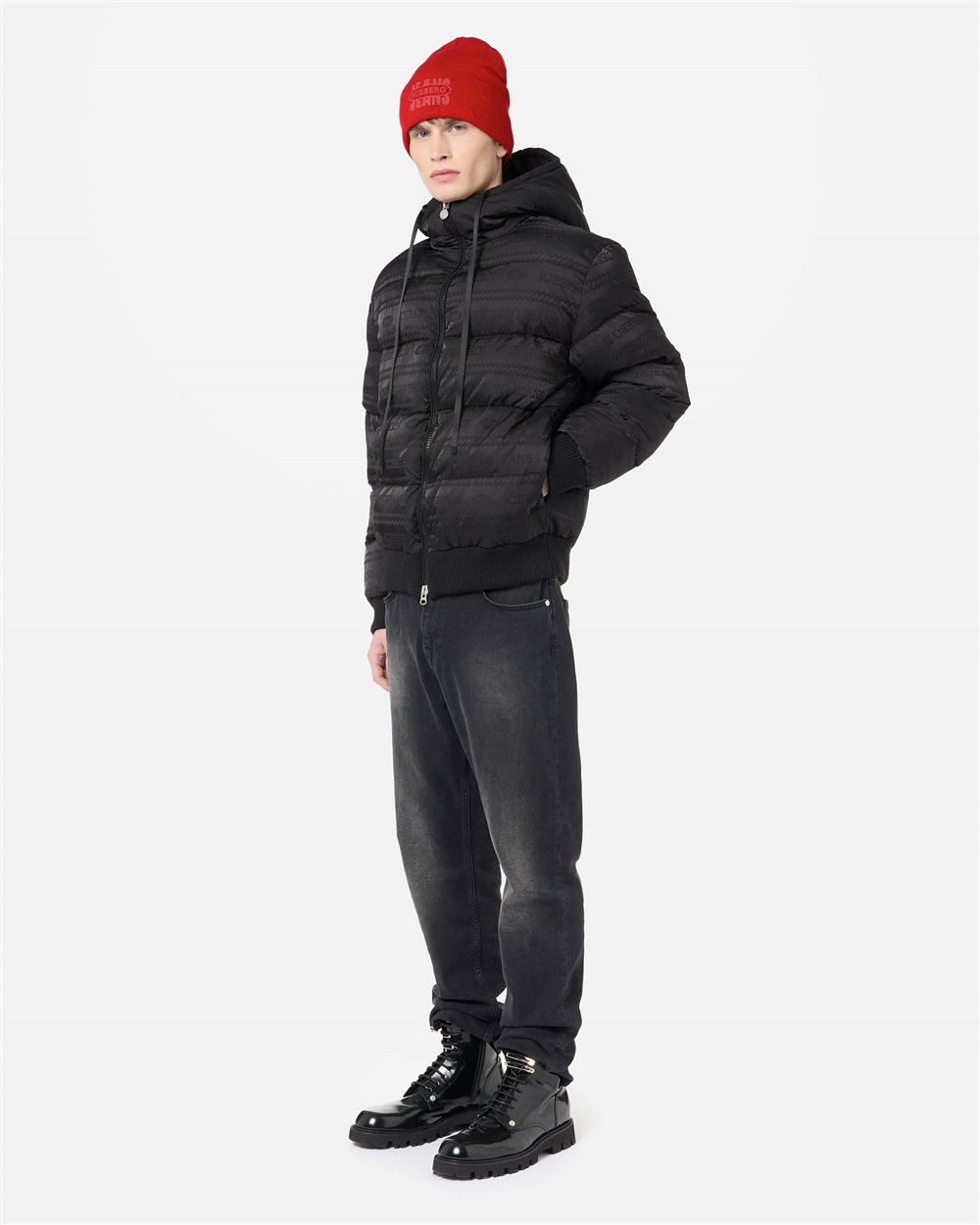 Bomberjacke in Schwarz auf Schwarz aus Nylon mit Iceberg-Jacquard-Logo - Iceberg - Official Website