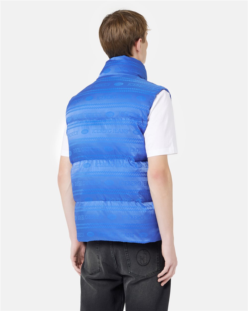 Blaue Nylonweste mit durchgehendem 1986-Jacquard-Iceberg-Logo - Iceberg - Official Website