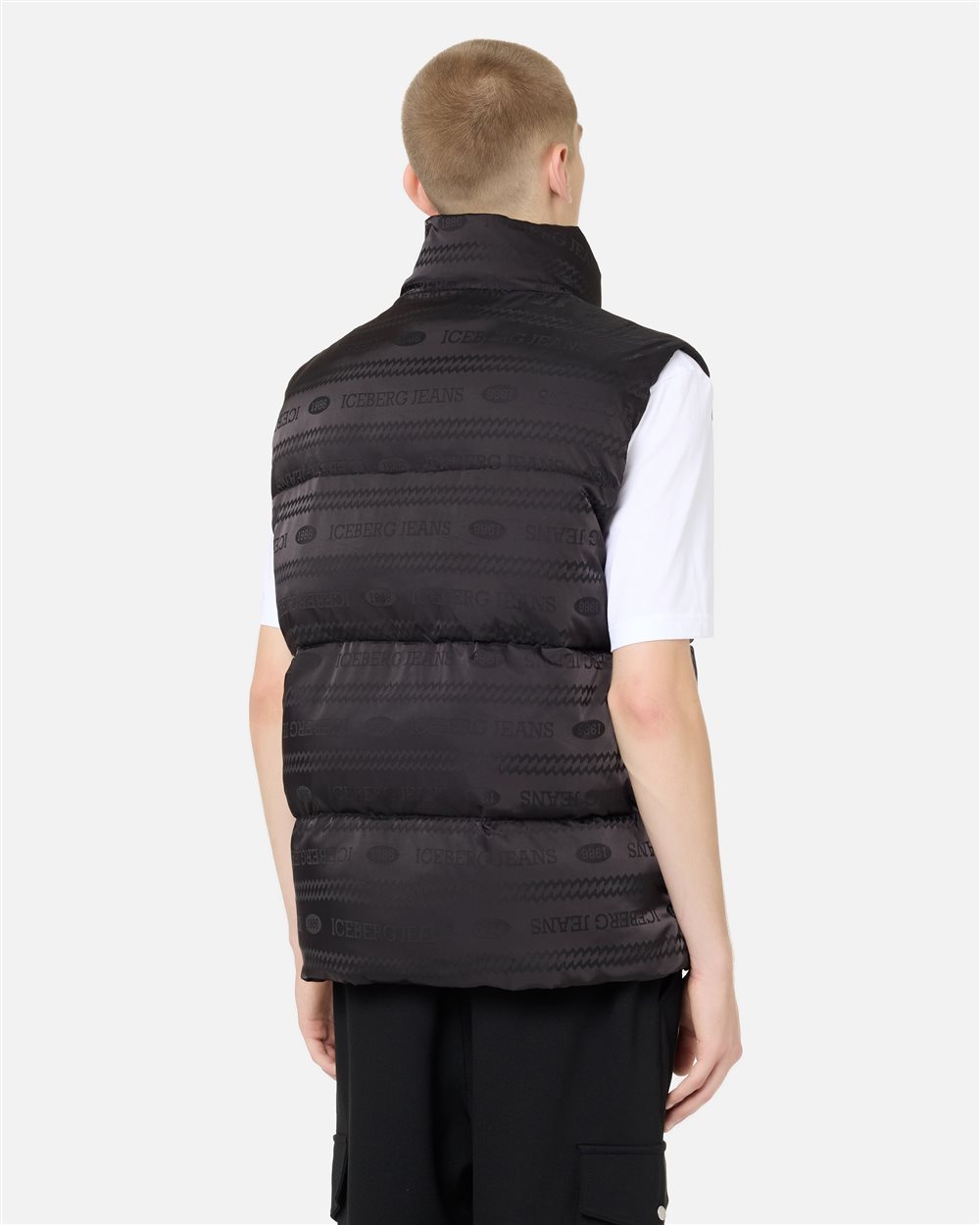 Gilet in Nylon Allover Logo 1986 Jacquard black Iceberg - Iceberg - Official Website