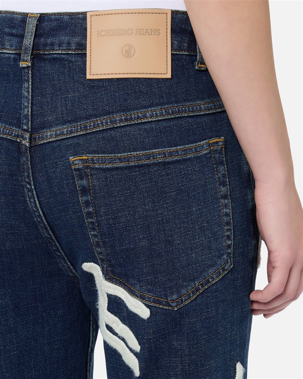 5-pocket straight cropped fit trousers in blue stretch denim with vintage logo embroidery - Iceberg - Official Website
