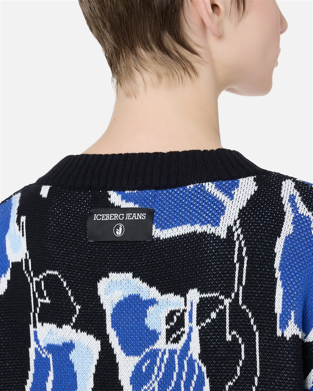 Boxy Fit Crewneck Sweater Black and Blue Pattern with Tulip Motif - Iceberg - Official Website