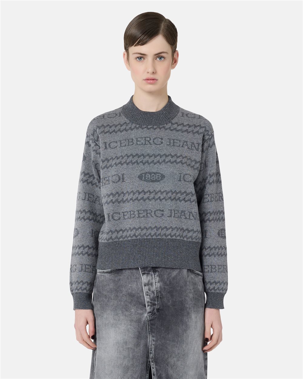 Boxy-fit crewneck sweater in light and dark gray jacquard with Iceberg 1986 logo - Iceberg - Official Website