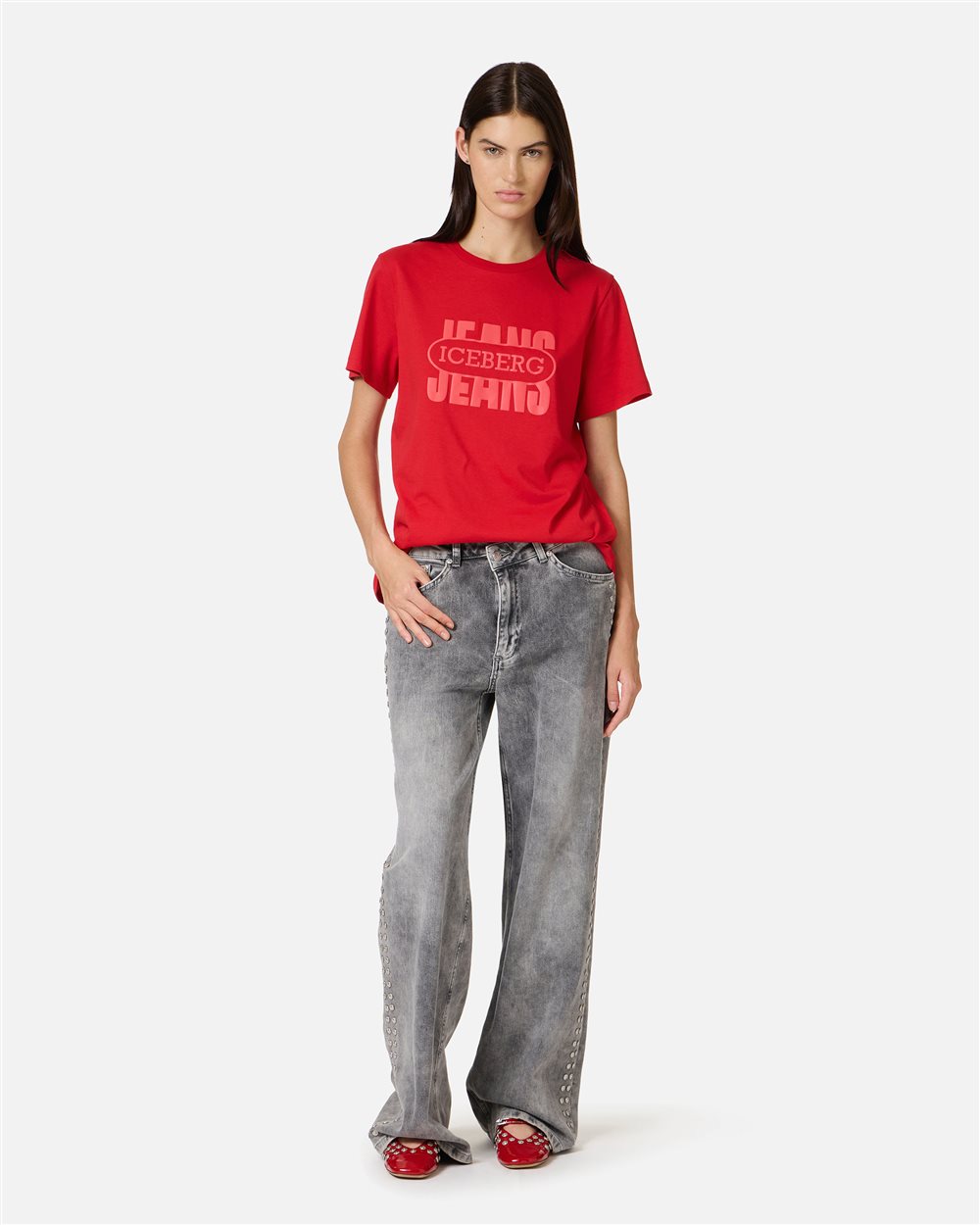 Deep red T-shirt with thickened vintage logoDeep red T-shirt with thickened vintage logo - Iceberg - Official Website