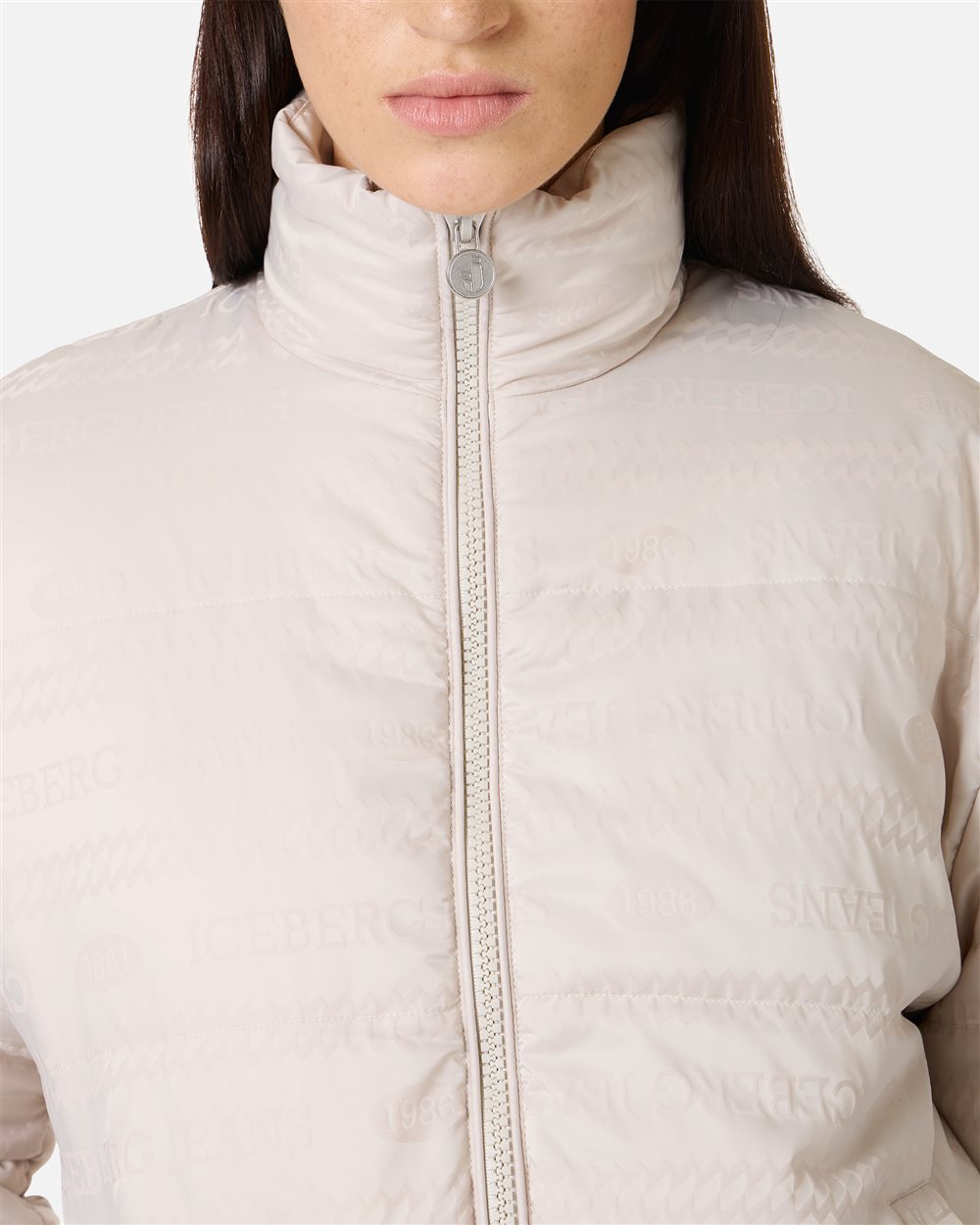 Mini-fit white nylon jacquard jacket with 1986 logo and Iceberg eco-down padding - Iceberg - Official Website