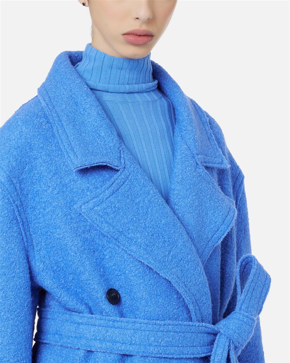 Double-breasted wrap fit coat in bluette bouclé cloth - Iceberg - Official Website