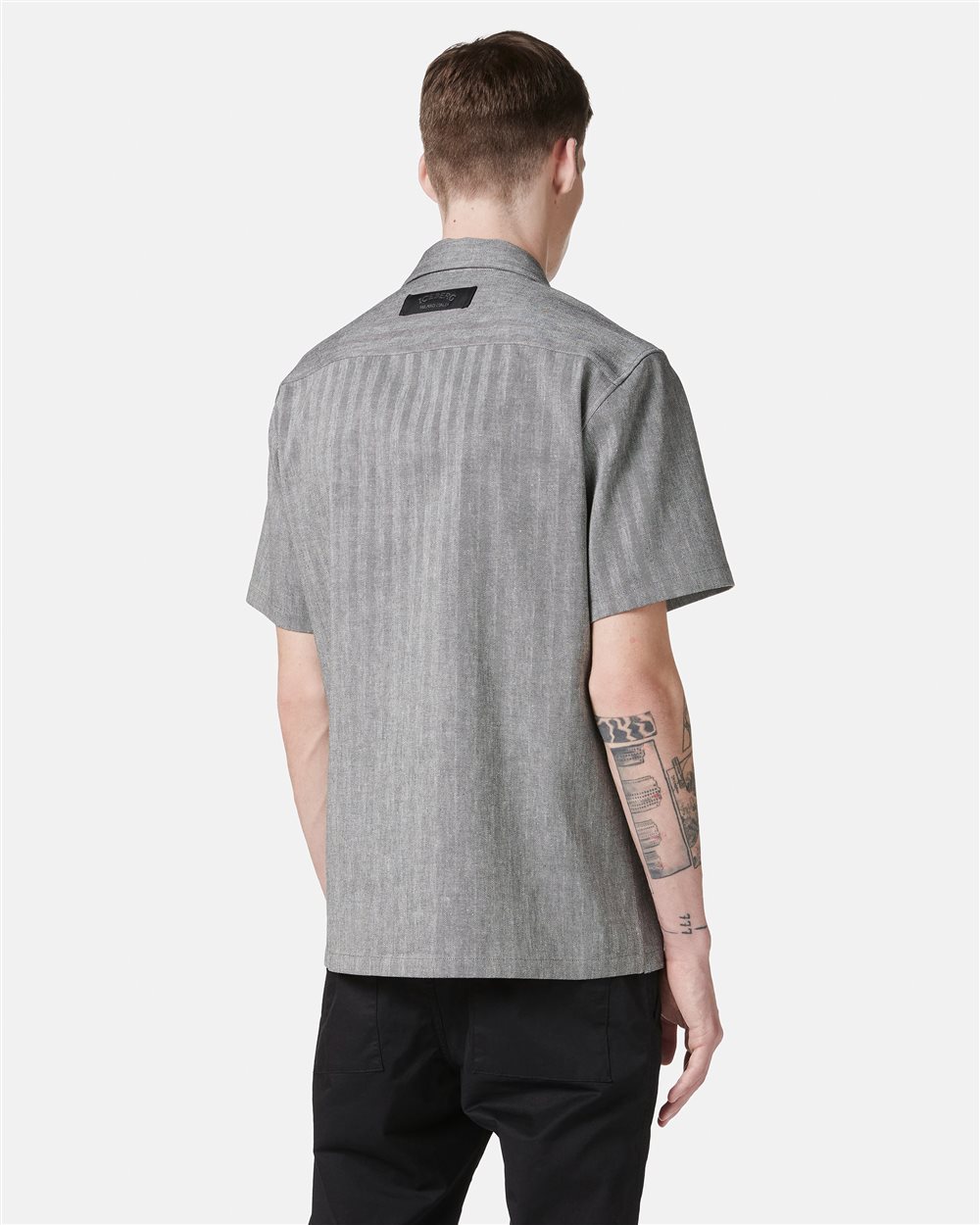 New Fit Black and White Short Sleeve Shirt - shirts | Iceberg - Official Website