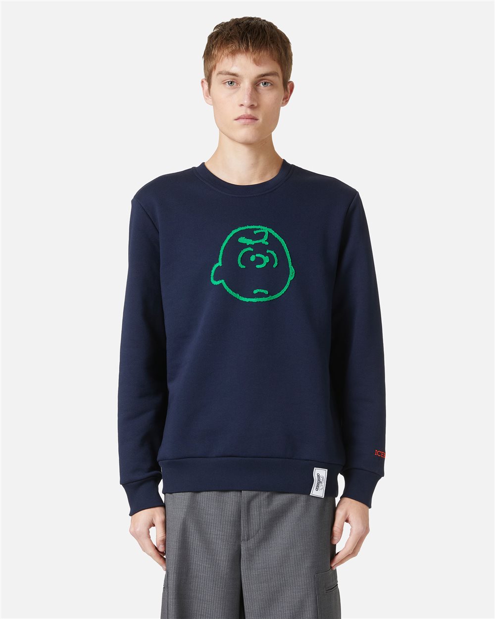 Pop-Ikone im Essential-Stil: schmales Sweatshirt mit Snoopy - Kleidung | Iceberg - Official Website