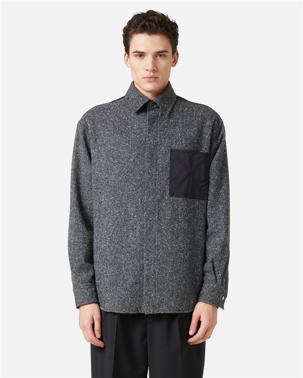Utility Couture: Das Oversize-Shirt im Materialmix - Kleidung | Iceberg - Official Website