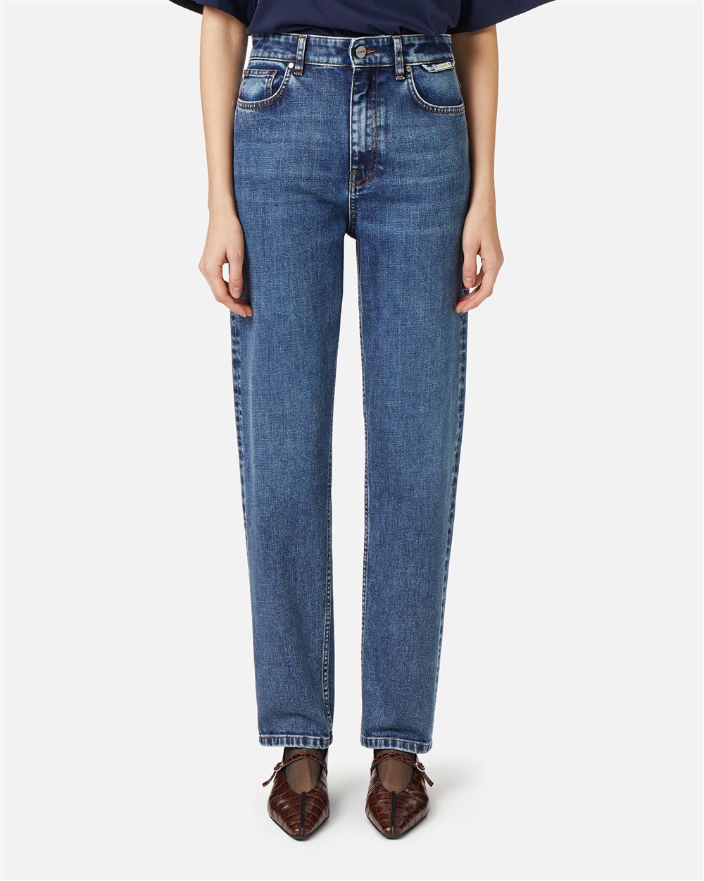 Indigo Mom Fit jeans in comfort stone wash denim - Trousers | Iceberg - Official Website