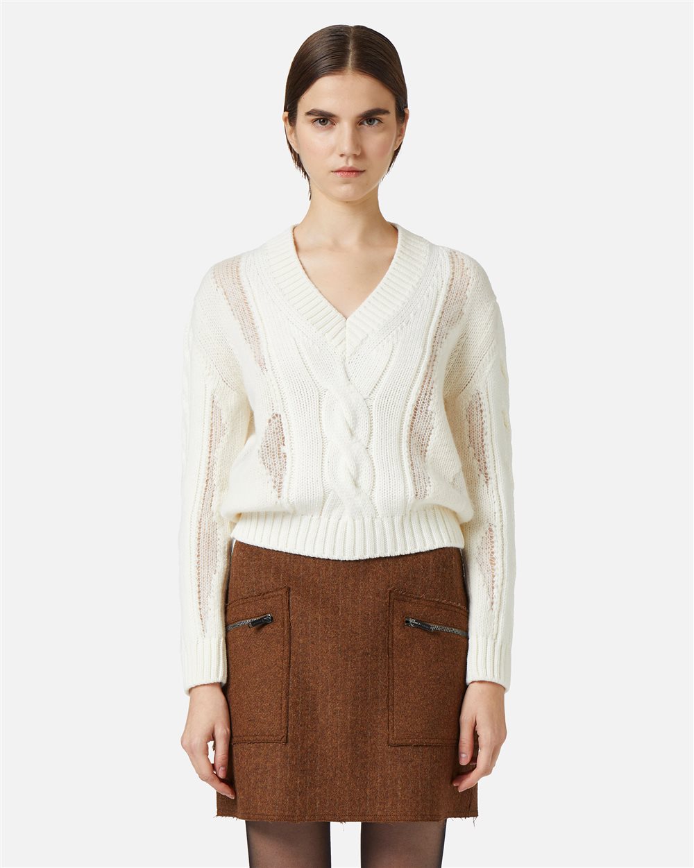 Ecru long-sleeved V-neck sweater in merino wool - New in | Iceberg - Official Website