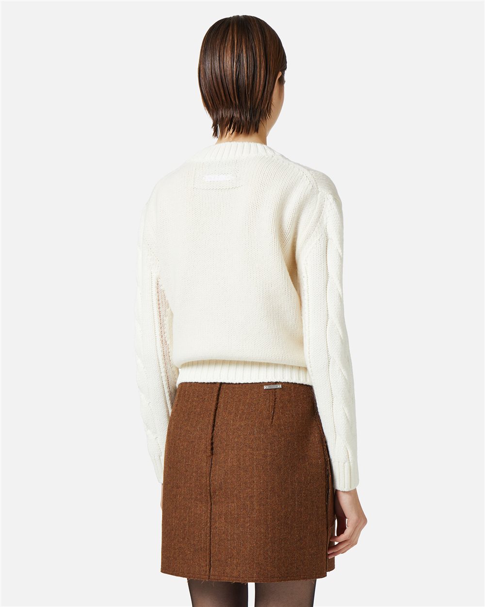 Ecru long-sleeved V-neck sweater in merino wool - New in | Iceberg - Official Website