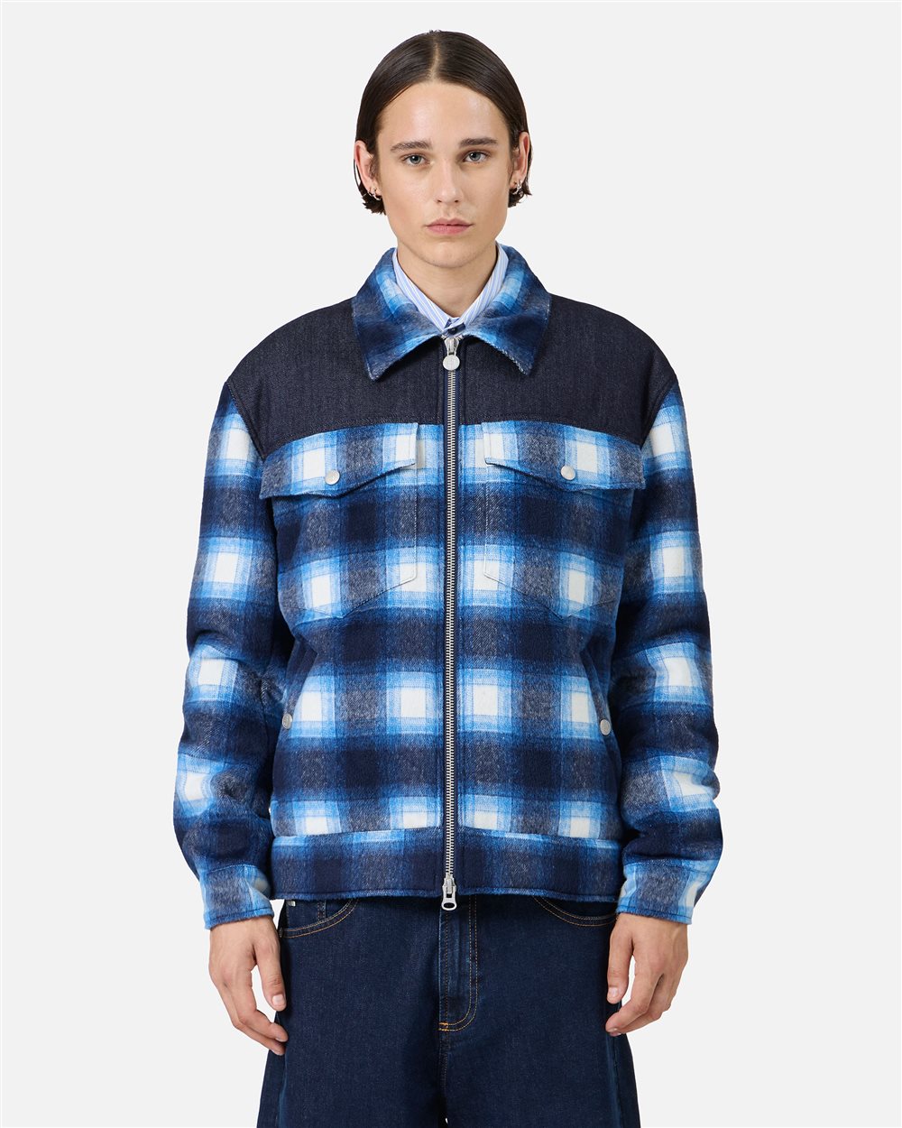Coach-fit jacket in white and blue checked wool cloth with denim details and Iceberg logo - OUTERWEAR | Iceberg - Official Website
