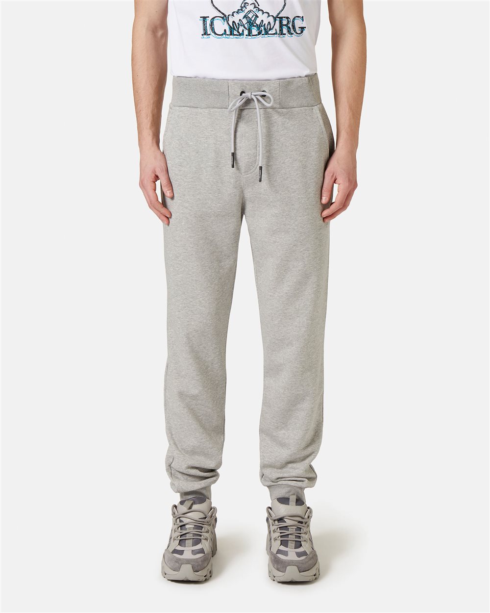 Joggers with logo