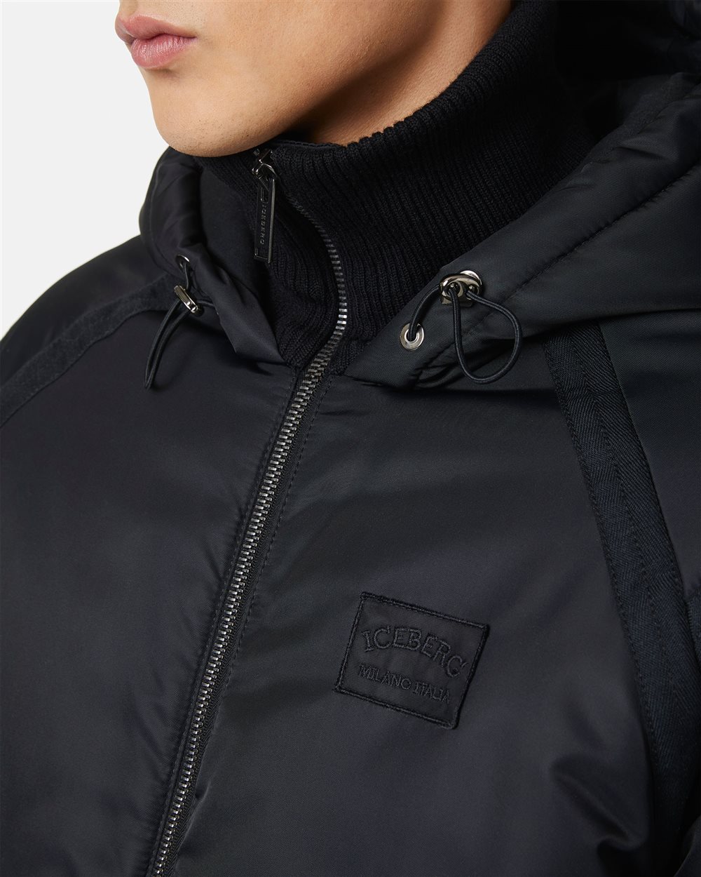 Relaxed fit down jacket