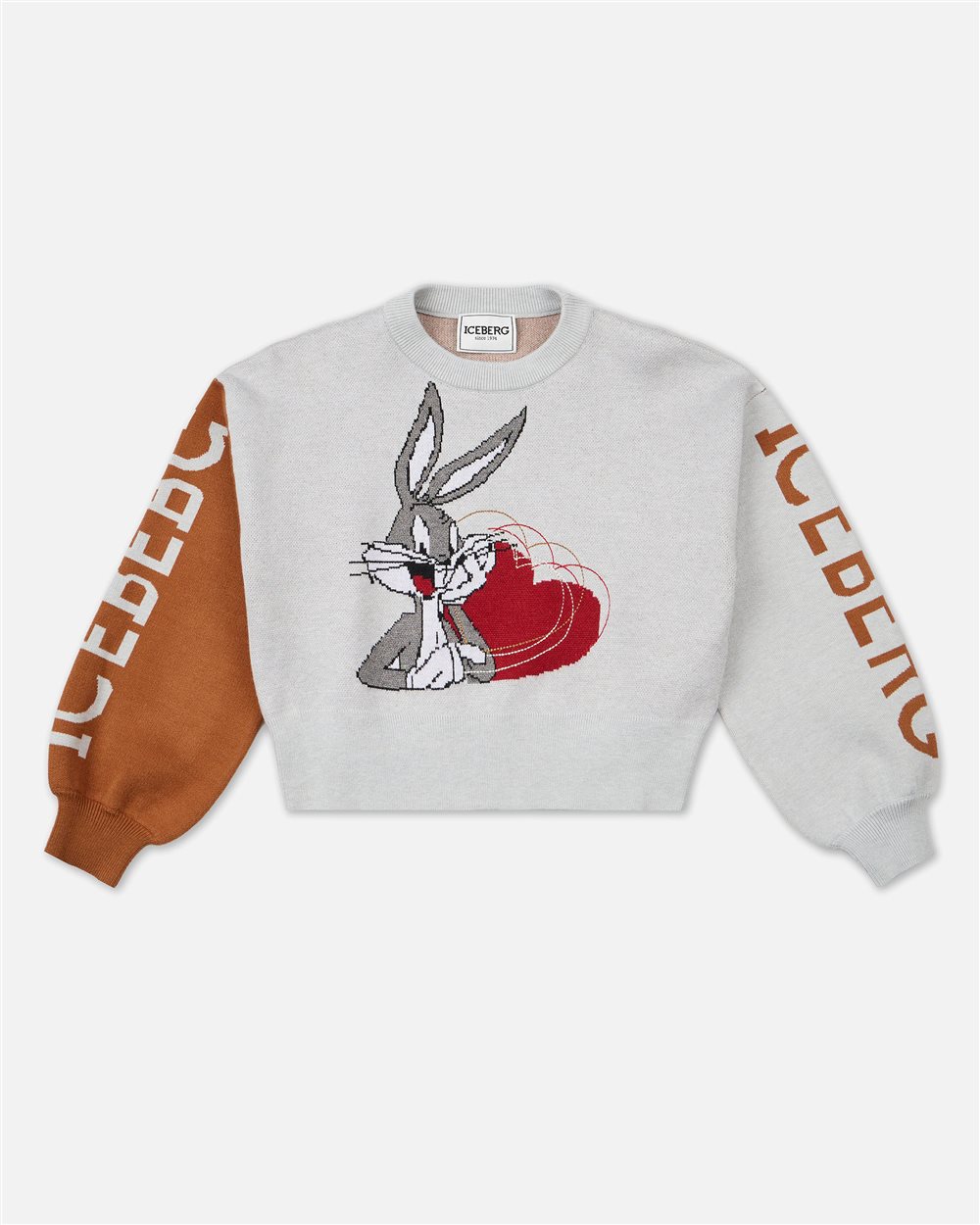 Vanilla crewneck sweater with contrasting sleeves and Bugs Bunny