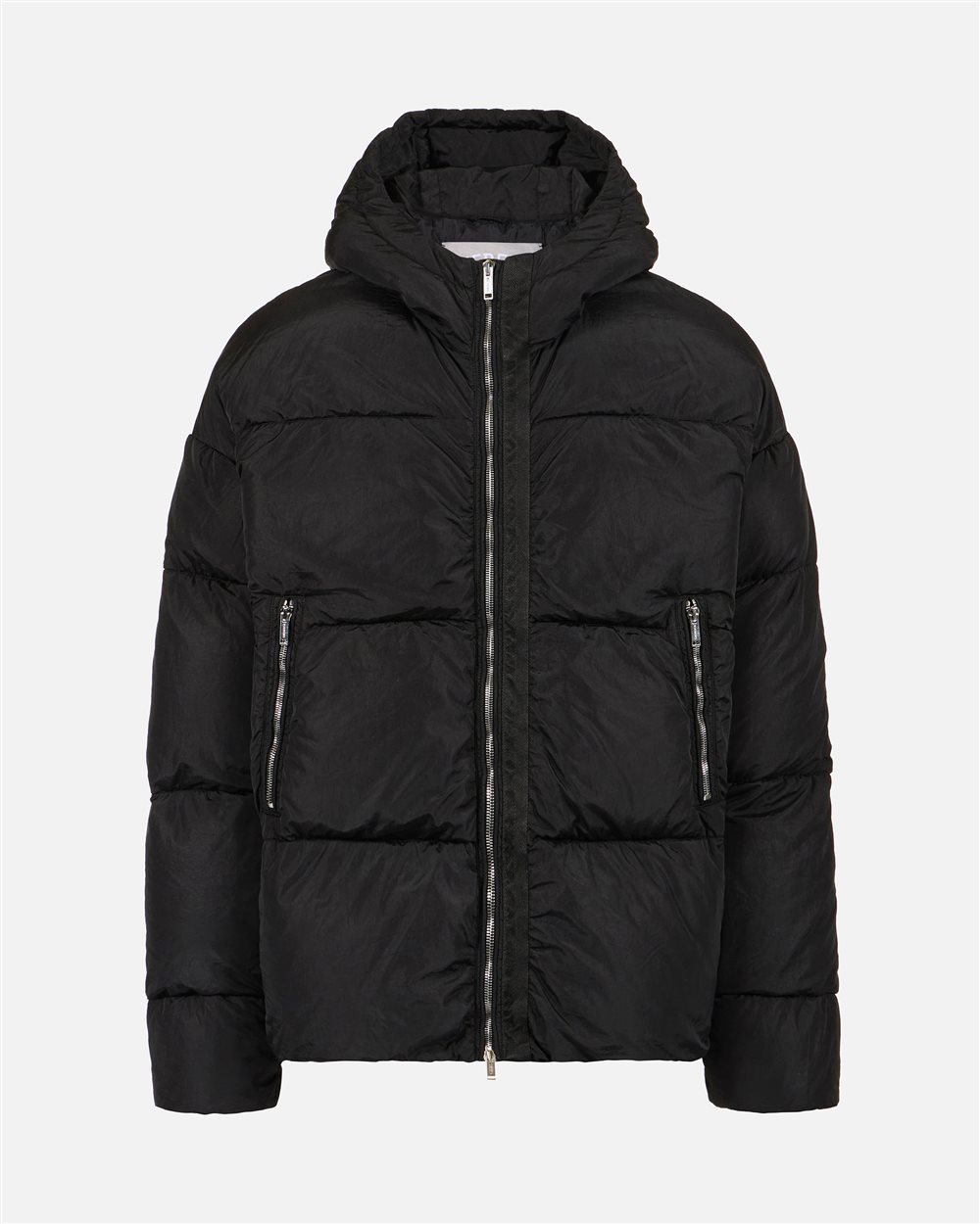 Urban warmth: the garment-dyed black technical down jacket | Iceberg