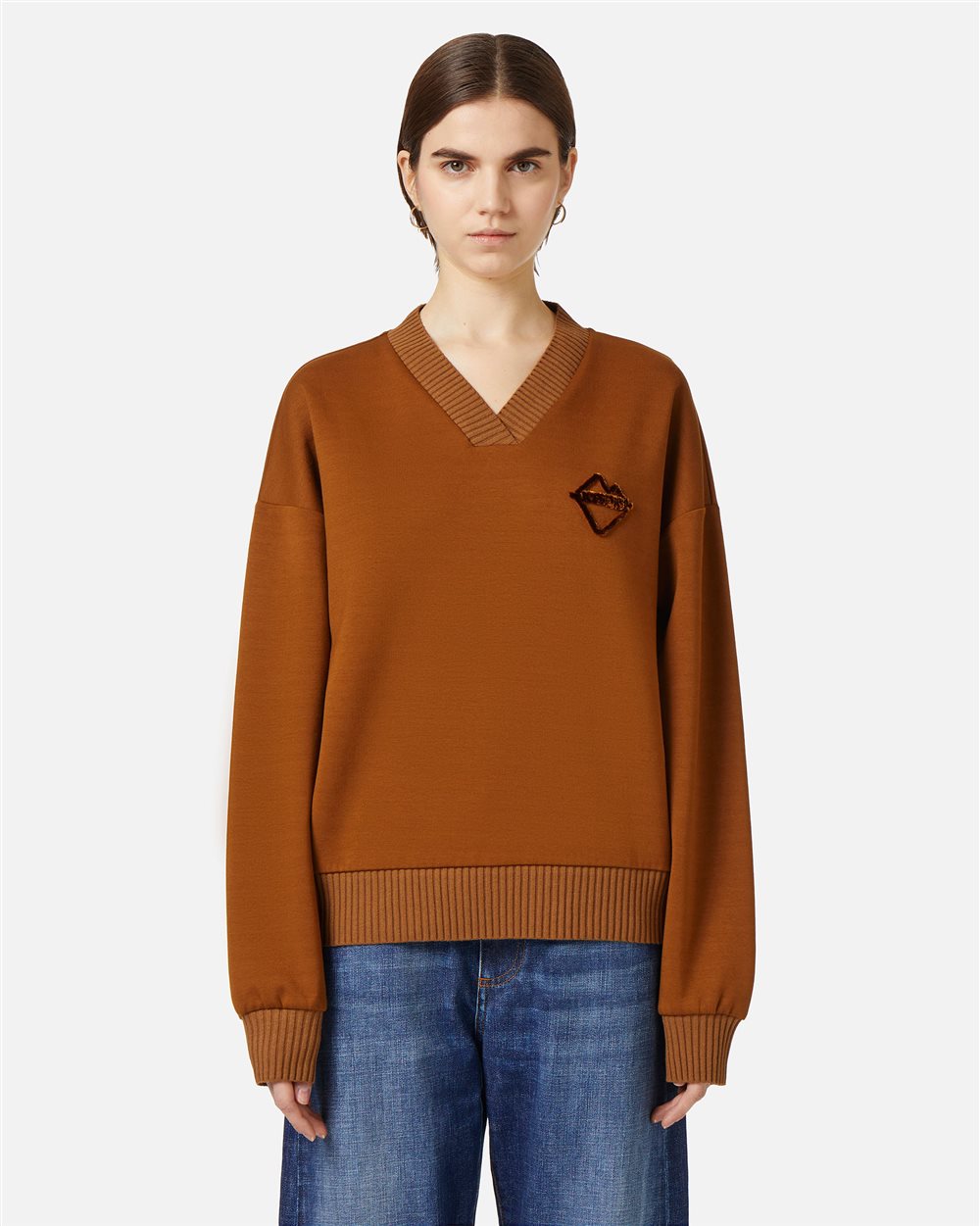 Hazelnut-colored sweatshirt with V-neck and embossed Iceberg logo