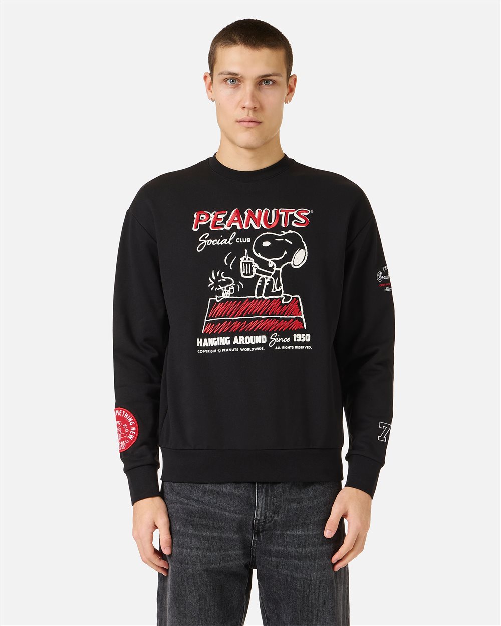 Regular fit black cotton fleece crew neck sweatshirt, adorned with