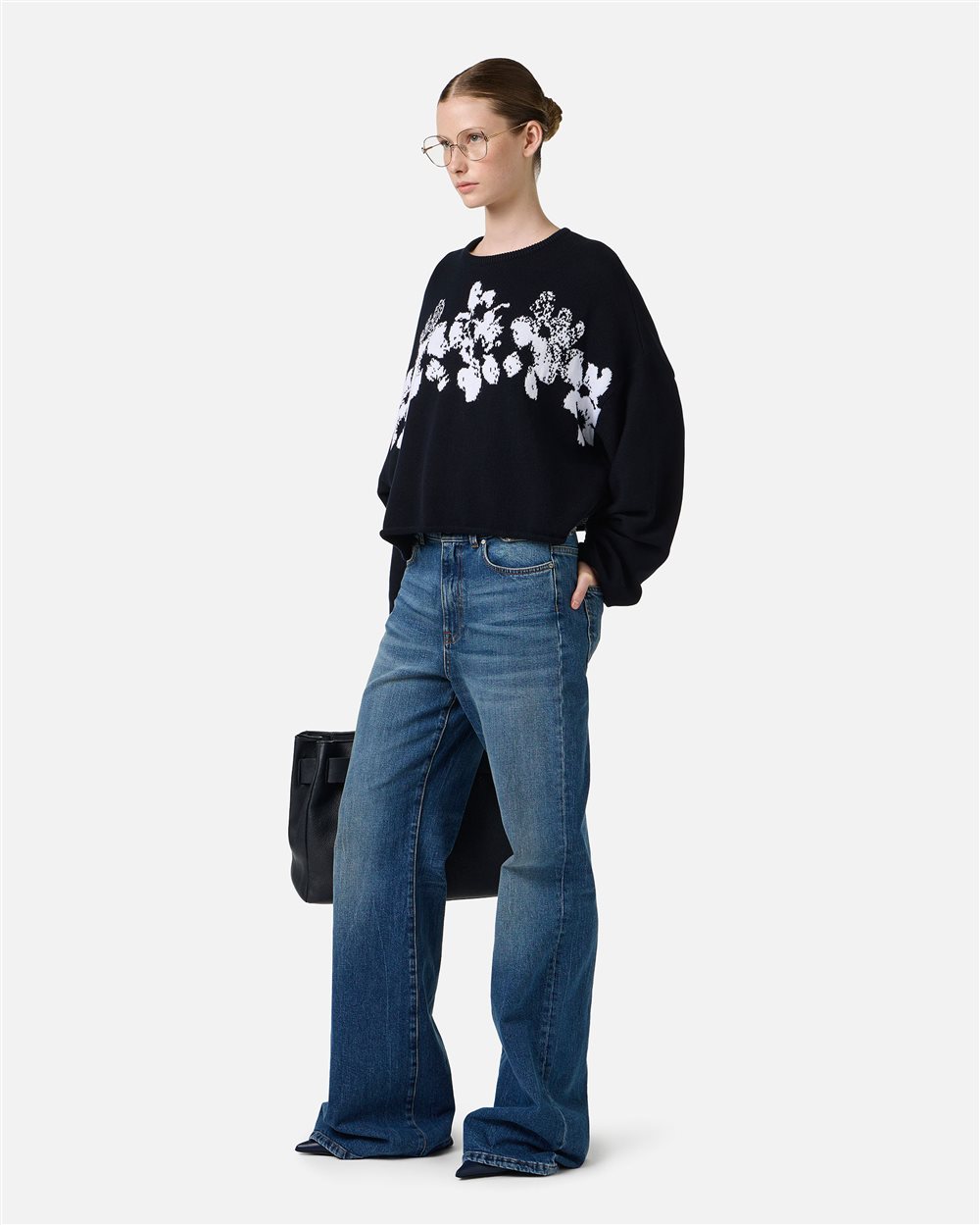 Oversized fit classic blue cotton crew neck sweater with floral