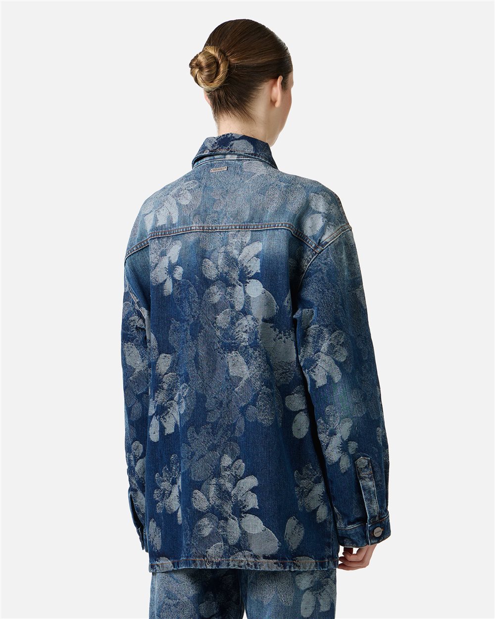 Indigo, comfort fit jacket in jacquard denim with a floral motif
