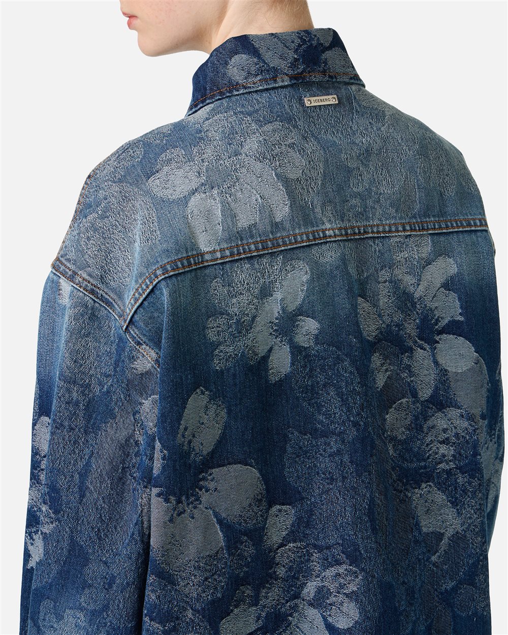 Indigo, comfort fit jacket in jacquard denim with a floral motif