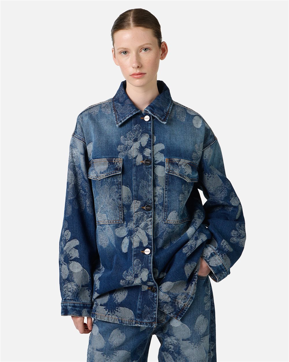 Indigo, comfort fit jacket in jacquard denim with a floral motif