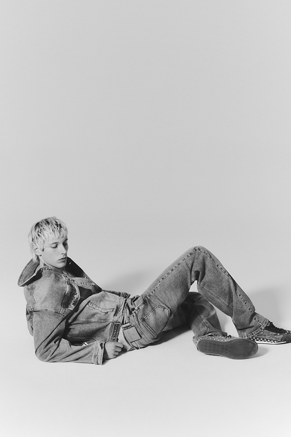 New ICEBERG JEANS Collection: Discover It Now | Official Website